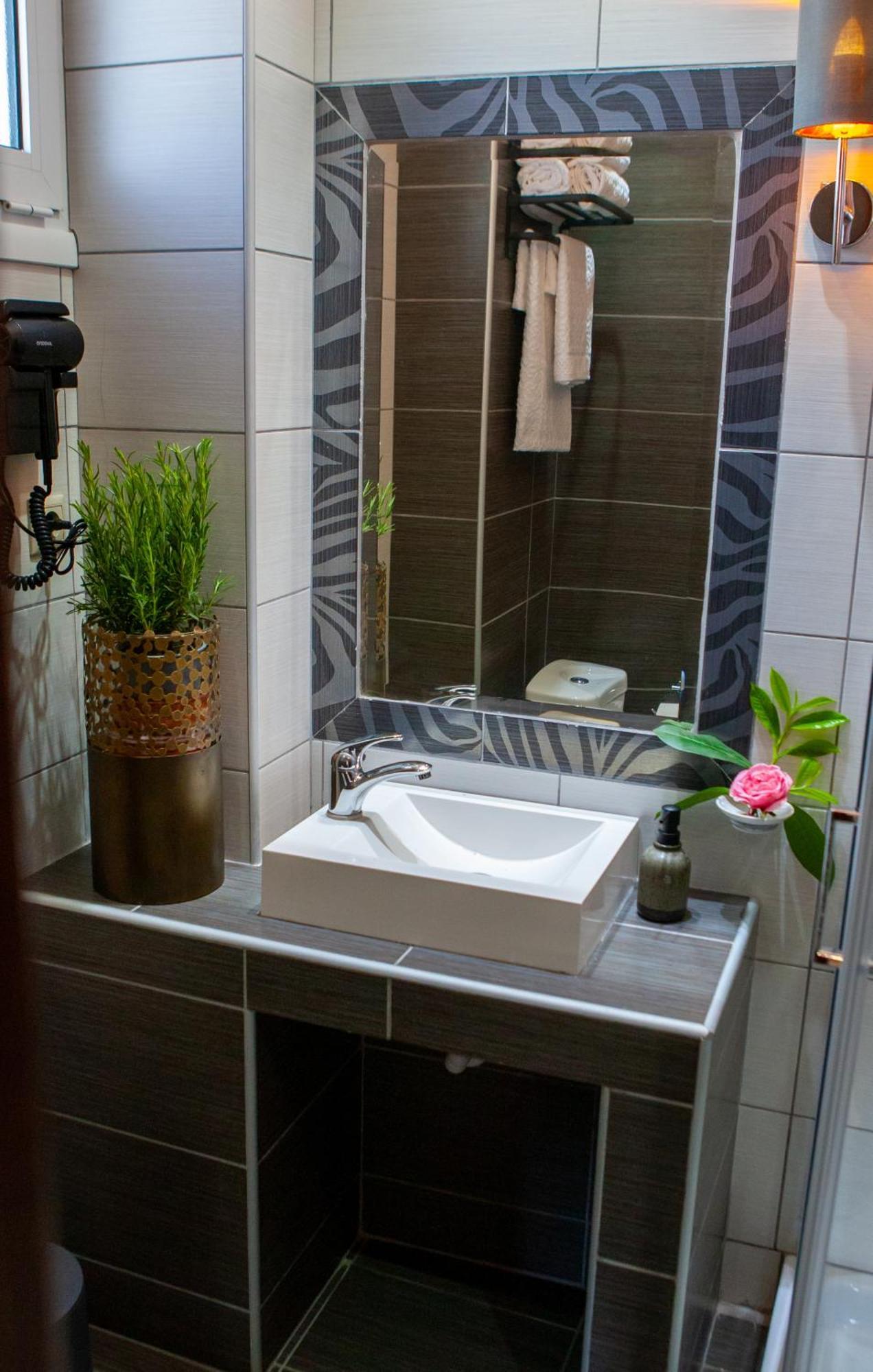 Art Hotel Aronos Olympiakí Aktí Buitenkant foto